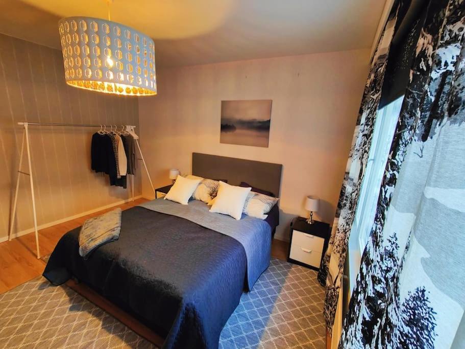 Spacious Apartment With Balcony And Free Wifi 罗瓦涅米 外观 照片